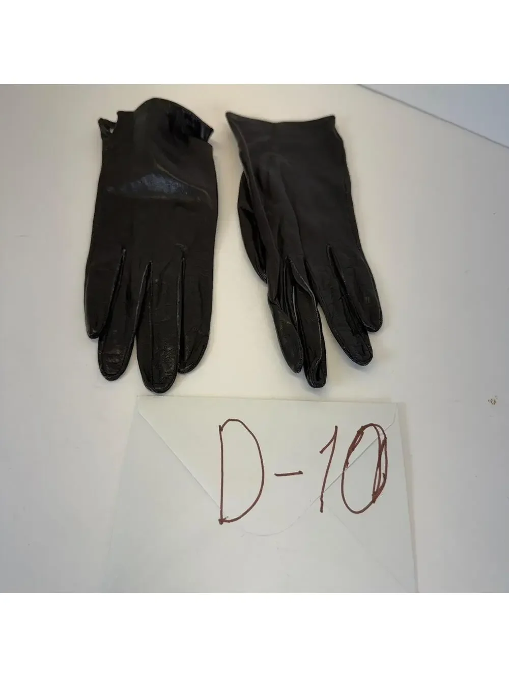 D-10 Black Leather Gloves Lined Size 6‎ 1/2 Made in Philippines